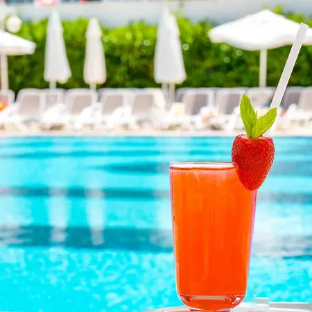 Oz Sui Semesteranläggning (resort)